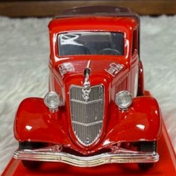 Vintage Coca-Cola Red Metal 1936 Ford V8 Plateau in Case Made in France - Picture 3 of 16